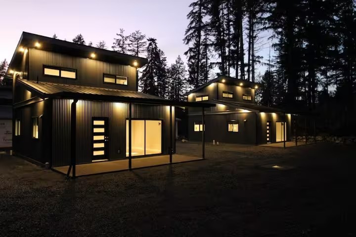 BC Cabins — modern vacation homes in Port Alberni